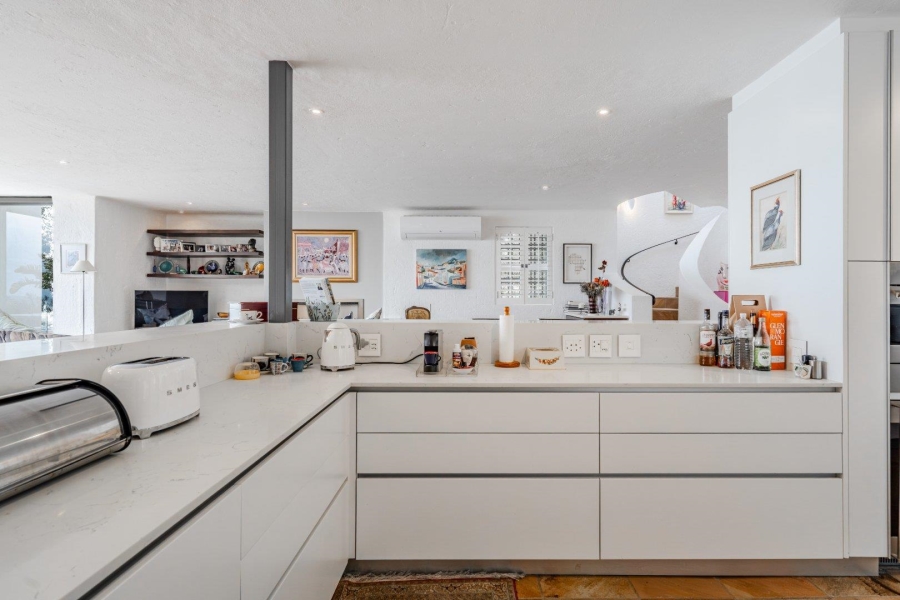 3 Bedroom Property for Sale in Bantry Bay Western Cape